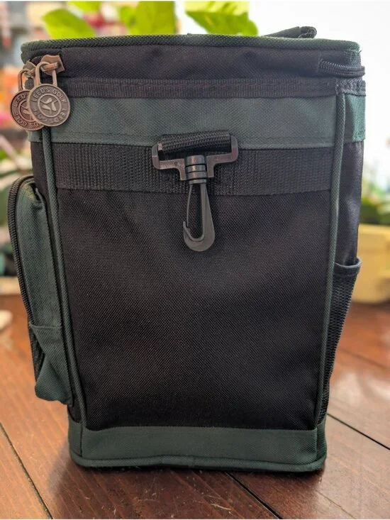 Leed's Golf Black & Green Insulated Golf Bag Shaped Cooler Bag - Picture 9 of 9